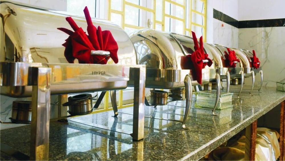 Hoang Yen Hotel 3 Quy Nhon Buitenkant foto
